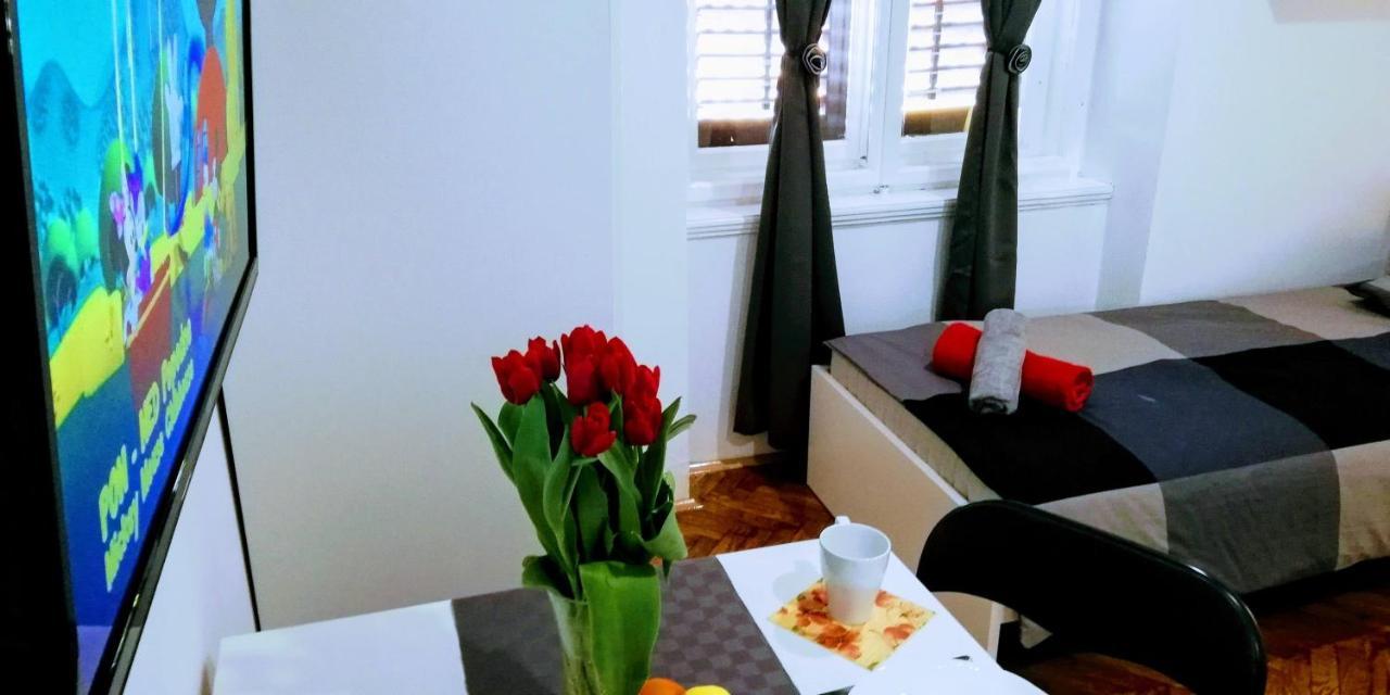 Pula Center Green Park Apartments And Rooms Zewnętrze zdjęcie