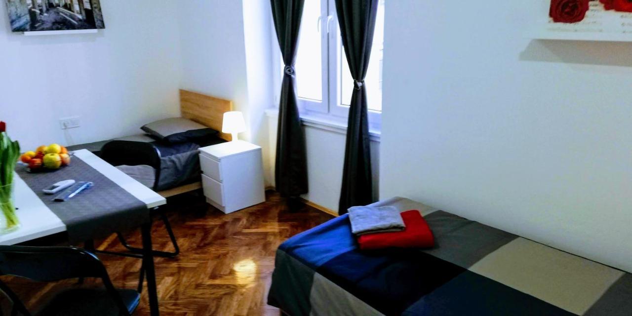 Pula Center Green Park Apartments And Rooms Zewnętrze zdjęcie