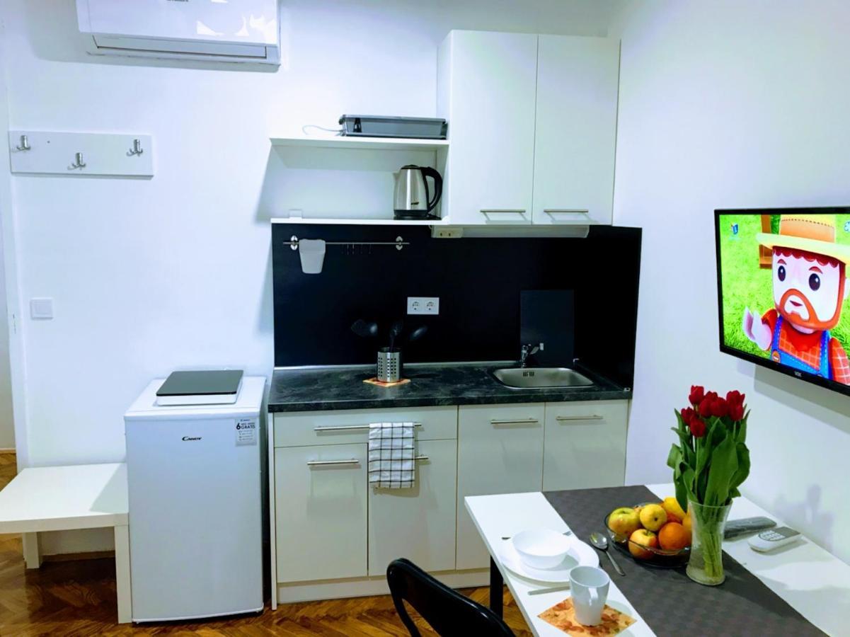 Pula Center Green Park Apartments And Rooms Zewnętrze zdjęcie