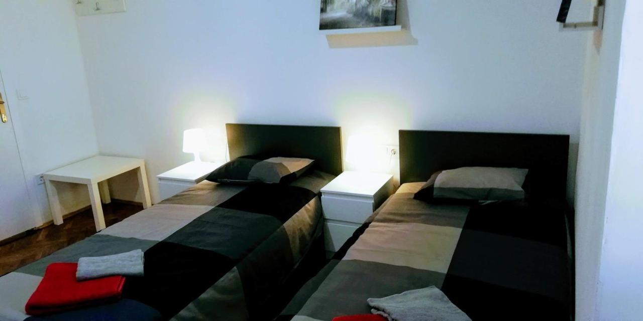 Pula Center Green Park Apartments And Rooms Zewnętrze zdjęcie