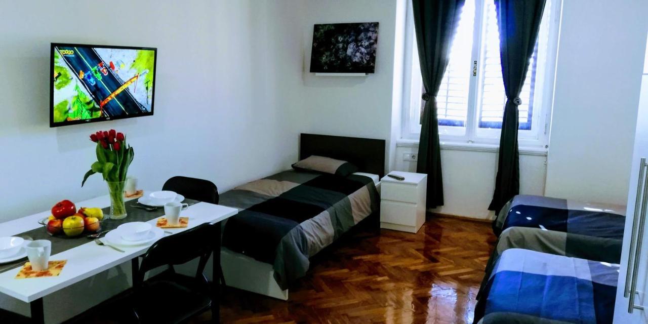 Pula Center Green Park Apartments And Rooms Zewnętrze zdjęcie