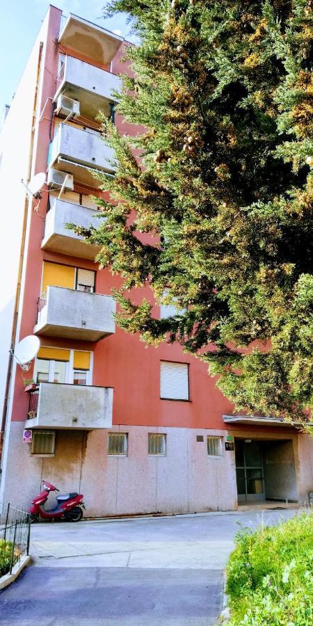 Pula Center Green Park Apartments And Rooms Zewnętrze zdjęcie